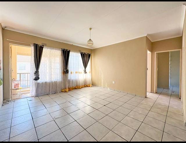 2 BEDROOM APARTMENT FOR SALE IN EDEN GLEN
